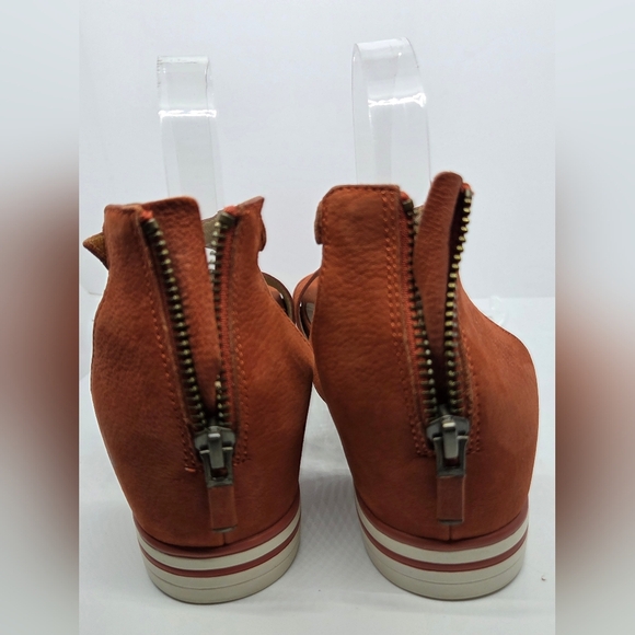 Eileen Fisher Sally Orange Nubuck Leather Strappy Sandals Sz 9.5 Summer Casual - Picture 7 of 14
